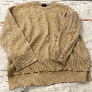 5 for $5 EUC TAHARI beige/tan knit sweater size medium